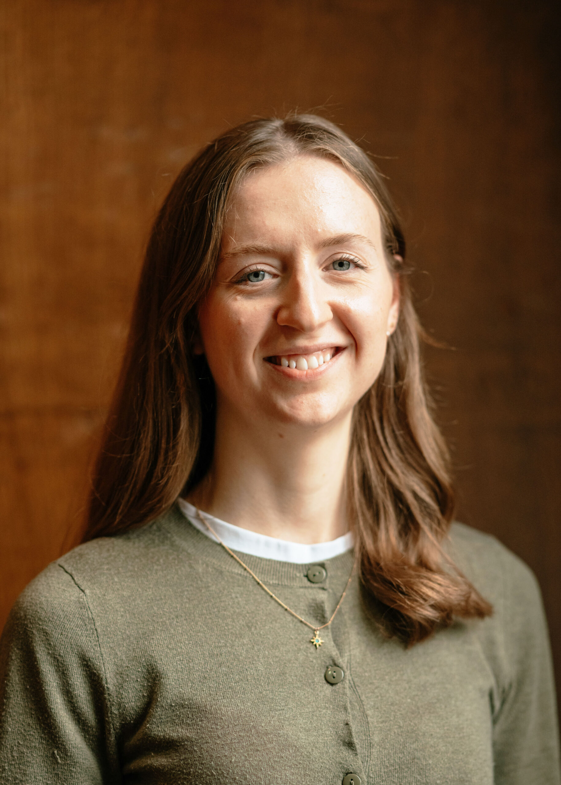 Eleanor Richardson Headshot_small_new